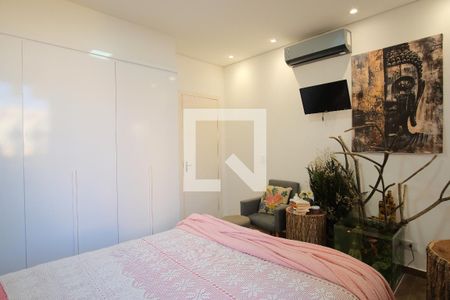 Suíte 1 de casa à venda com 3 quartos, 205m² em Parque São Jorge, São Paulo