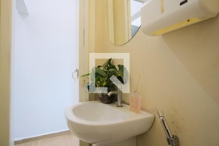 Lavabo de casa à venda com 3 quartos, 205m² em Parque São Jorge, São Paulo