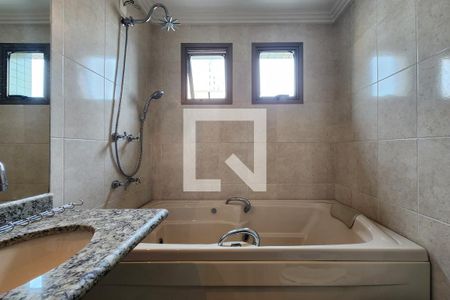 Apartamento para alugar com 165m², 3 quartos e 3 vagasBanheiro