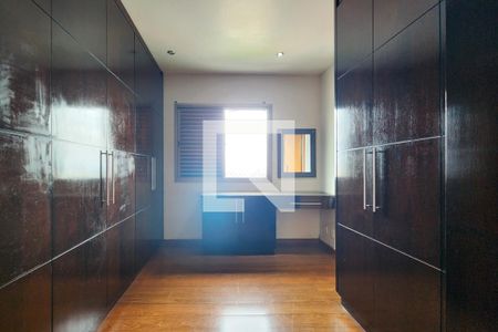 Apartamento para alugar com 165m², 3 quartos e 3 vagasQuarto