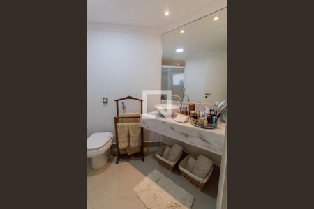 Apartamento para alugar com 147m², 3 quartos e 2 vagas Apartamento para alugar com 147m², 3 quartos e 2 vagasBanheiro da Suíte