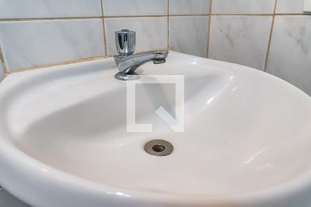 Apartamento à venda com 85m², 2 quartos e 1 vagaBanheiro Social Detalhe
