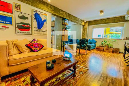 Sala/Cozinha de apartamento para alugar com 1 quarto, 92m² em Vila Madalena, São Paulo