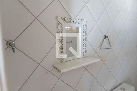 Casa de condomínio à venda com 450m², 4 quartos e 4 vagasBanheiro de Serviço