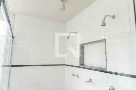 Casa de condomínio à venda com 450m², 4 quartos e 4 vagasBanheiro da Suíte 1