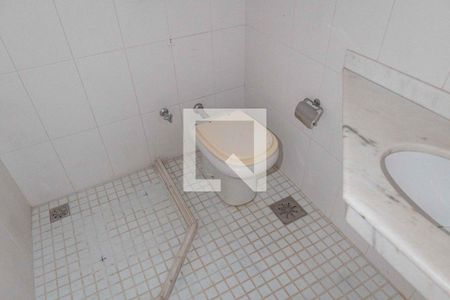 Casa de condomínio à venda com 450m², 4 quartos e 4 vagasBanheiro Social