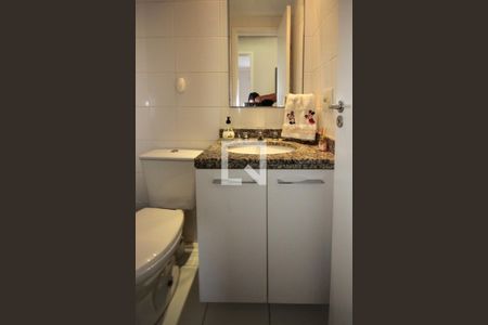 Apartamento à venda com 58m², 2 quartos e 1 vagaBanheiro Social