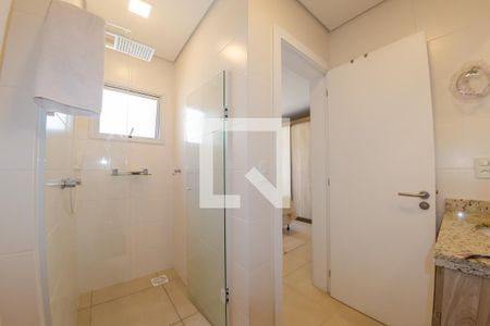 Apartamento para alugar com 84m², 2 quartos e 1 vaga Apartamento para alugar com 84m², 2 quartos e 1 vagaBanheiro da suíte