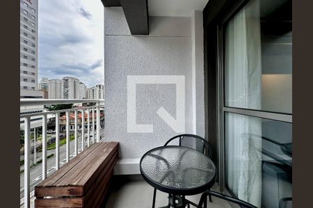 Sacada de apartamento à venda com 1 quarto, 27m² em Vila Nova Conceição, São Paulo