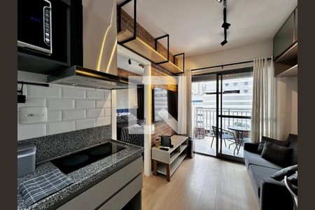 Cozinha de apartamento à venda com 1 quarto, 27m² em Vila Nova Conceição, São Paulo