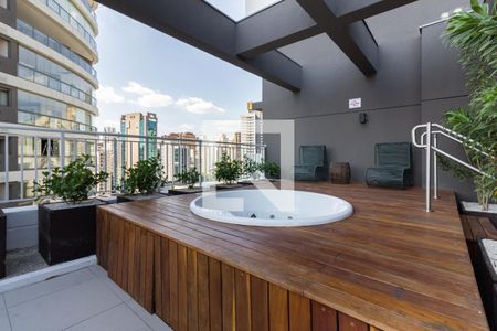 Apartamento à venda com 27m², 1 quarto e sem vagaOfurô