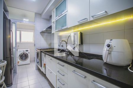 Apartamento à venda com 98m², 3 quartos e 2 vagas Apartamento à venda com 98m², 3 quartos e 2 vagasCozinha