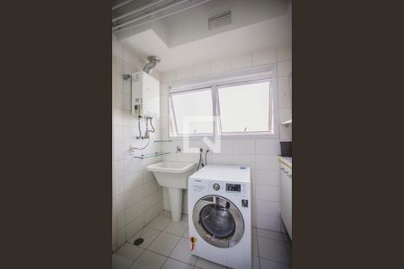 Apartamento à venda com 98m², 3 quartos e 2 vagas Apartamento à venda com 98m², 3 quartos e 2 vagasÁrea de Serviço