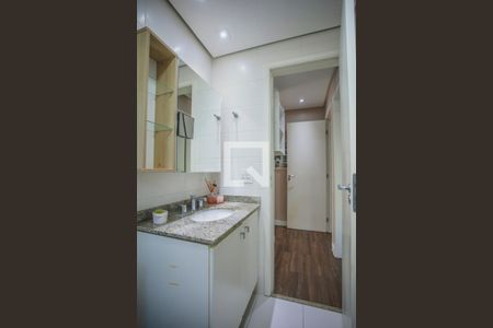 Apartamento à venda com 98m², 3 quartos e 2 vagas Apartamento à venda com 98m², 3 quartos e 2 vagasBanheiro 2