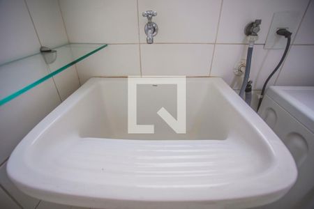 Apartamento à venda com 98m², 3 quartos e 2 vagas Apartamento à venda com 98m², 3 quartos e 2 vagasÁrea de Serviço - Torneira