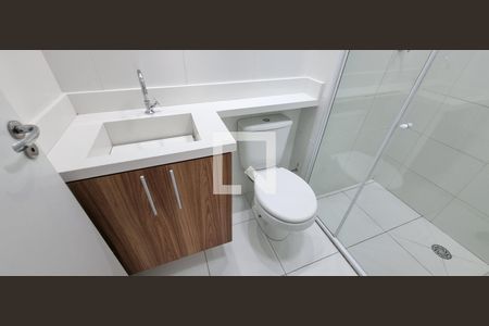 Banheiro  de apartamento para alugar com 1 quarto, 28m² em Ferreira, São Paulo