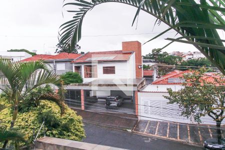 Vista de casa à venda com 4 quartos, 220m² em Jardim Avelino, São Paulo