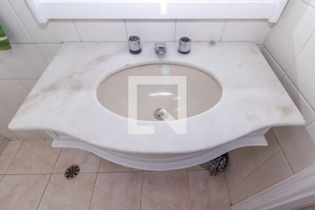 Casa para alugar com 220m², 4 quartos e 4 vagas Casa para alugar com 220m², 4 quartos e 4 vagasBanheiro 1