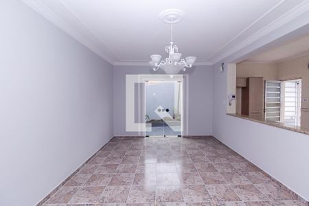 Casa para alugar com 220m², 4 quartos e 4 vagas Casa para alugar com 220m², 4 quartos e 4 vagasCopa
