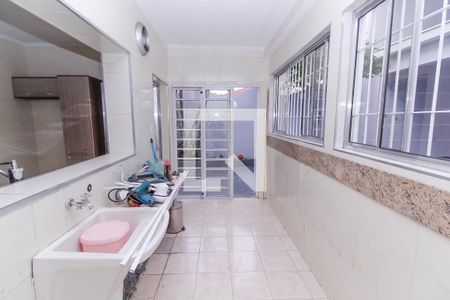 Casa para alugar com 220m², 4 quartos e 4 vagas Casa para alugar com 220m², 4 quartos e 4 vagasÁrea de Serviço