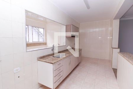 Casa para alugar com 220m², 4 quartos e 4 vagas Casa para alugar com 220m², 4 quartos e 4 vagasCozinha