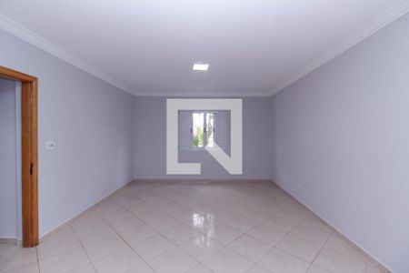 Casa para alugar com 220m², 4 quartos e 4 vagas Casa para alugar com 220m², 4 quartos e 4 vagasQuarto 4