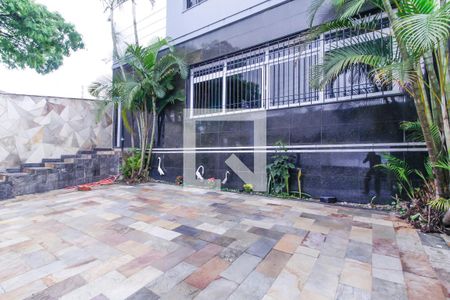 Casa para alugar com 220m², 4 quartos e 4 vagas Casa para alugar com 220m², 4 quartos e 4 vagasGaragem