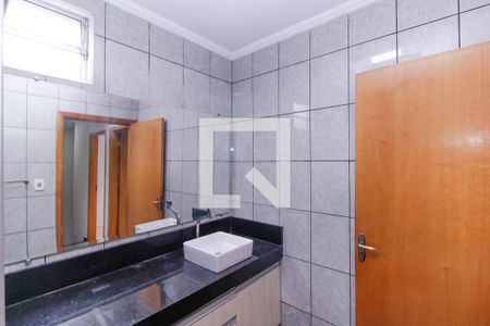 Casa para alugar com 220m², 4 quartos e 4 vagas Casa para alugar com 220m², 4 quartos e 4 vagasBanheiro 3