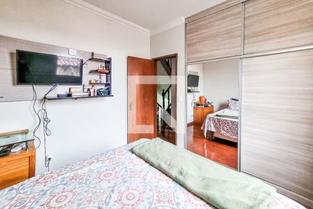 Quarto 1 de casa à venda com 3 quartos, 210m² em Planalto, Belo Horizonte