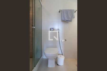 Apartamento à venda com 120m², 3 quartos e 2 vagasBanheiro da suíte