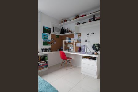 Apartamento à venda com 120m², 3 quartos e 2 vagasQuarto 2