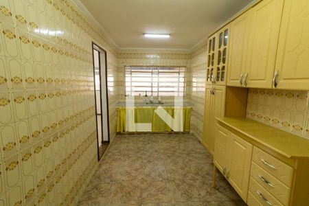 Casa à venda com 253m², 2 quartos e 4 vagasCozinha