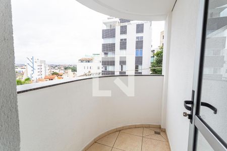 Varanda da Suíte 1 de apartamento para alugar com 3 quartos, 80m² em Fernão Dias, Belo Horizonte
