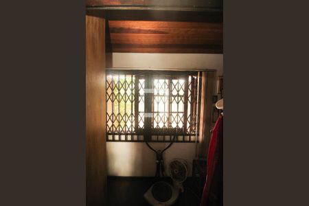 Casa à venda com 254m², 4 quartos e 5 vagas Casa à venda com 254m², 4 quartos e 5 vagasCloset da suíte