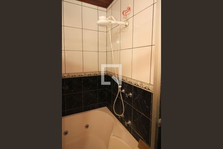 Casa à venda com 254m², 4 quartos e 5 vagas Casa à venda com 254m², 4 quartos e 5 vagasBanheiro 2