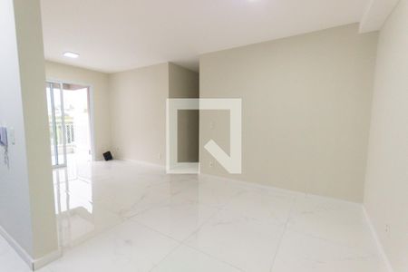 Sala  de apartamento à venda com 3 quartos, 82m² em Vila Isa, São Paulo