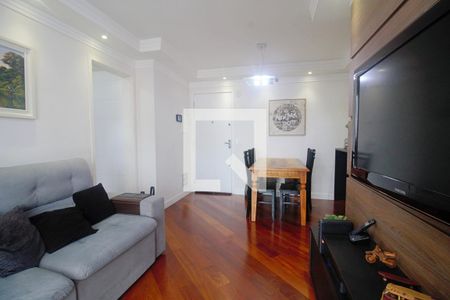 Sala  de apartamento para alugar com 3 quartos, 64m² em Vila Suzana, São Paulo