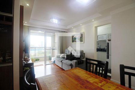 Sala  de apartamento para alugar com 3 quartos, 64m² em Vila Suzana, São Paulo
