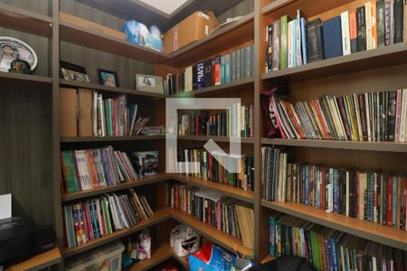 Casa para alugar com 34m², 3 quartos e 3 vagasEscritorio