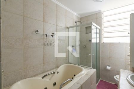 Apartamento à venda com 228m², 4 quartos e 2 vagas Apartamento à venda com 228m², 4 quartos e 2 vagasBanheiro