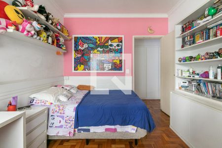 Apartamento à venda com 228m², 4 quartos e 2 vagas Apartamento à venda com 228m², 4 quartos e 2 vagasDormitório 1