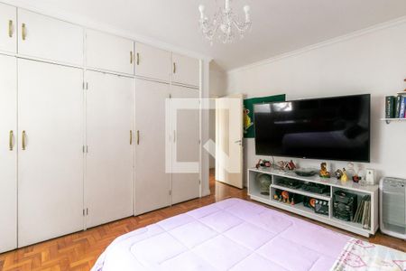 Apartamento à venda com 228m², 4 quartos e 2 vagas Apartamento à venda com 228m², 4 quartos e 2 vagasDormitório 2