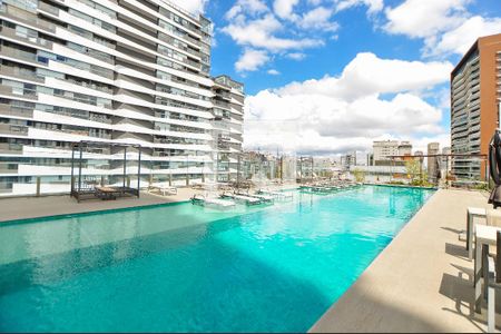 Studio à venda com 48m², 1 quarto e 1 vagaÁrea comum - Piscina