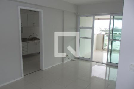 Sala de apartamento para alugar com 3 quartos, 110m² em Barra da Tijuca, Rio de Janeiro