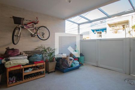 Casa à venda com 136m², 3 quartos e 2 vagasGaragem 