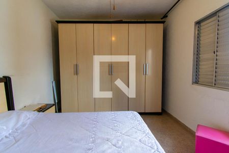 Casa à venda com 144m², 3 quartos e 6 vagasQuarto 2