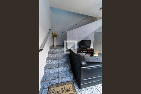 Escada de casa à venda com 3 quartos, 144m² em Vila Santa Virginia, São Paulo