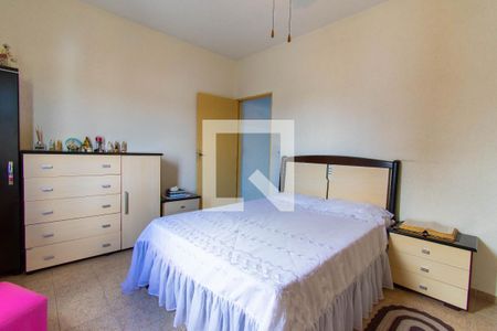 Casa à venda com 144m², 3 quartos e 6 vagasQuarto 2