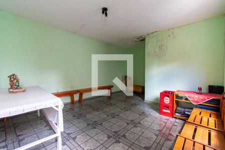 Casa à venda com 144m², 3 quartos e 6 vagasSalão 