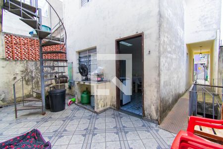 Casa à venda com 144m², 3 quartos e 6 vagasQuintal 2